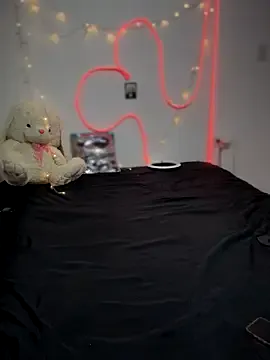 SophieBlaake – webcam model profile photo Image 12