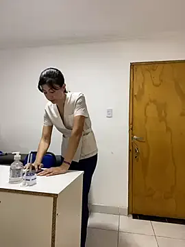 AMANDDATS – webcam model profile photo Image 12