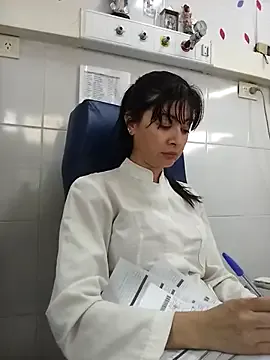 AMANDDATS – webcam model profile photo Image 9