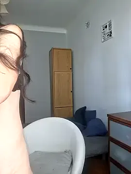 AmyBelmontt – webcam model profile photo Image 12