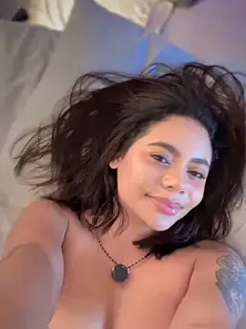 MadisonReeds – webcam model profile photo Image 2