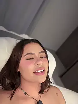 MadisonReeds – webcam model profile photo Image 4