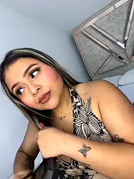 SabrinaJade – webcam model profile photo Image 13