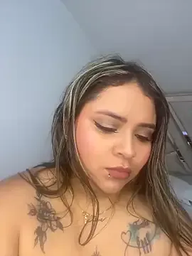 SabrinaJade – webcam model profile photo Image 2