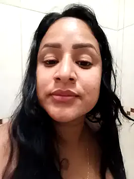 ArieliciousXXX – webcam model profile photo Image 15