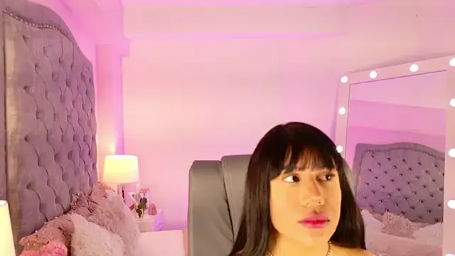 SmutMuffin – webcam model profile photo Image 13