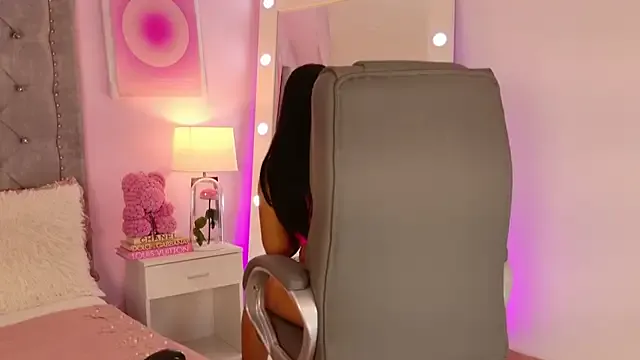 SmutMuffin – webcam model profile photo Image 6