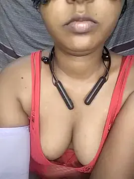 CassieGil – webcam model profile photo Image 13