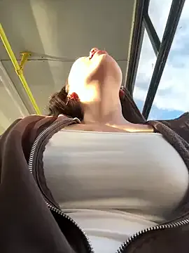 TiffanyRoxx – webcam model profile photo Image 11