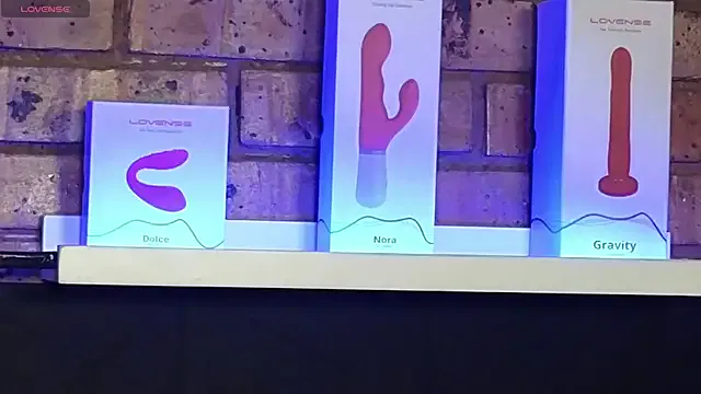 MartinaWolf – webcam model profile photo Image 16