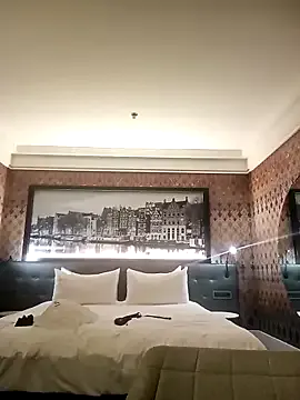 AmyBelmontt – webcam model profile photo Image 2