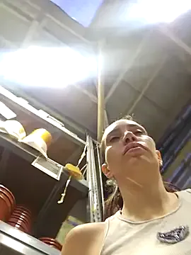 SashCarter – webcam model profile photo Image 12