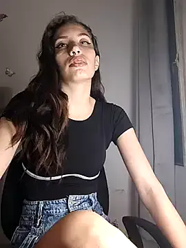 SashCarter – webcam model profile photo Image 3