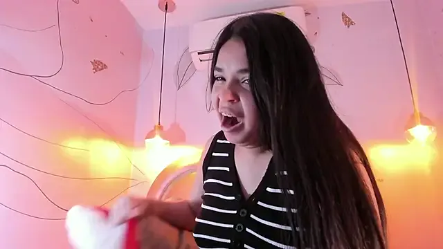 Julianna6532 – webcam model profile photo Image 6