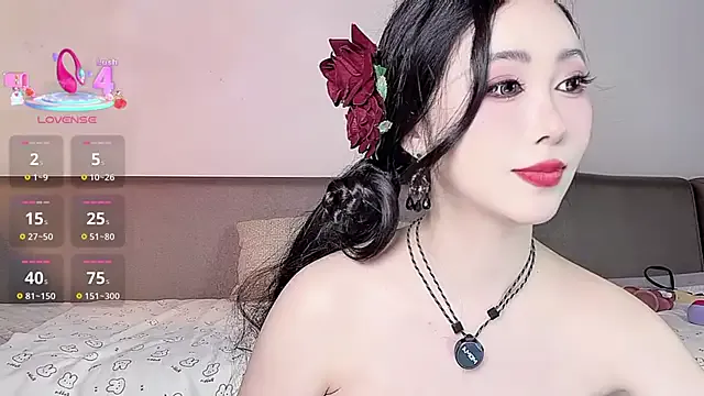 KaraNoir – webcam model profile photo Image 2