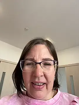 EmmaEboney – webcam model profile photo Image 7