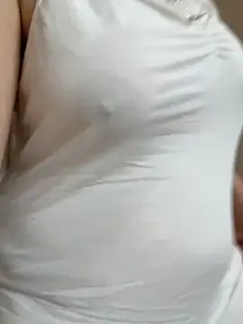 EmmaEboney – webcam model profile photo Image 8