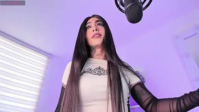 LovelyEileen – webcam model profile photo Image 17