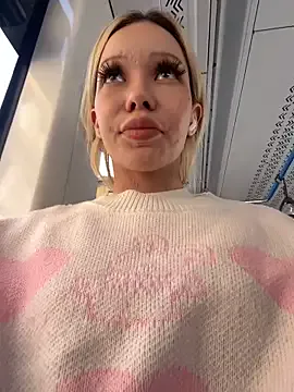 MadisonWilde – webcam model profile photo Image 16