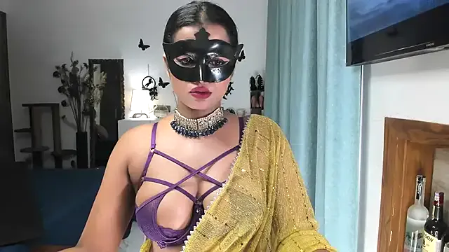 CassieGil – webcam model profile photo Image 6