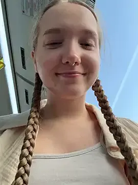 VeronicaVolga – webcam model profile photo Image 8