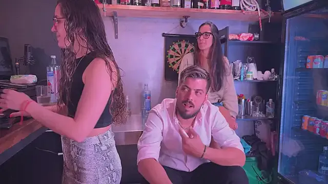 KaraNoir – webcam model profile photo Image 10