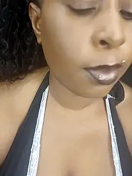 PaulinnaRusso – webcam model profile photo Image 6