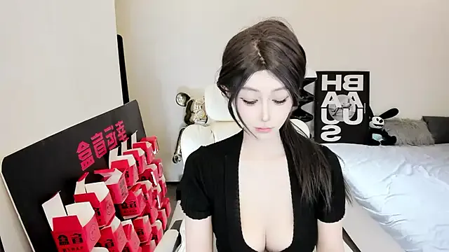 TaraHunter – webcam model profile photo Image 3