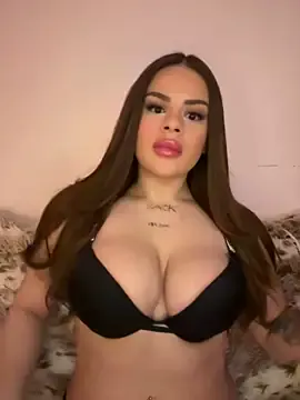 IrisDemos – webcam model profile photo Image 8