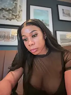 AmyBelmontt – webcam model profile photo Image 9