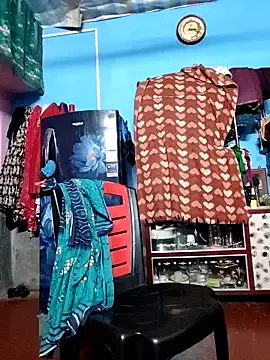 AmyBelmontt – webcam model profile photo Image 2