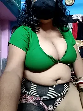 AmyBelmontt – webcam model profile photo Image 3