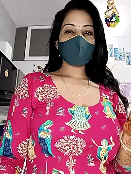 Brilliant-Kiss – webcam model profile photo Image 13