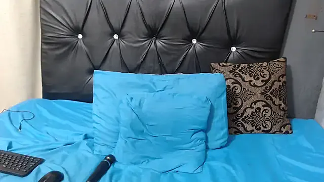 JaneRouse – webcam model profile photo Image 3