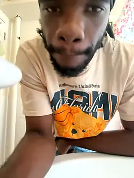 KyleHouston – webcam model profile photo Image 8