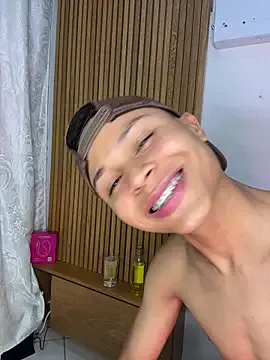 John_Abraham – webcam model profile photo Image 10