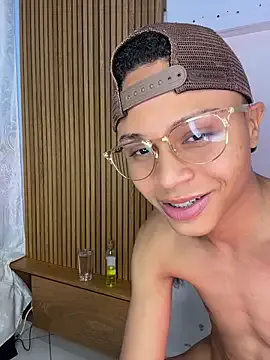 John_Abraham – webcam model profile photo Image 15