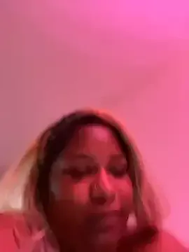 AmyBelmontt – webcam model profile photo Image 12