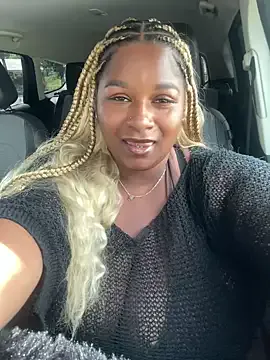 AmyBelmontt – webcam model profile photo Image 5