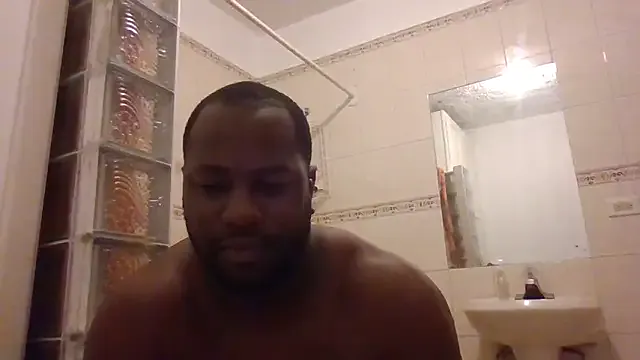 MoniLing – webcam model profile photo Image 4