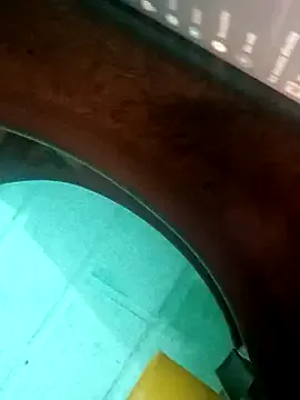 JeroHarper – webcam model profile photo Image 3