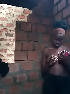 riri_brunnete – webcam model profile photo Image 14