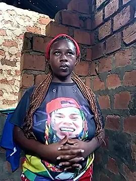 riri_brunnete – webcam model profile photo Image 17