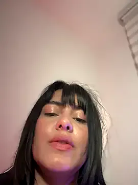 SkyLumen – webcam model profile photo Image 3