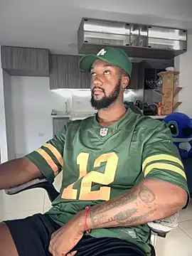 ReinaDelRey – webcam model profile photo Image 10