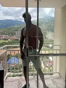 ReinaDelRey – webcam model profile photo Image 19