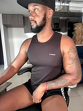 ReinaDelRey – webcam model profile photo Image 5