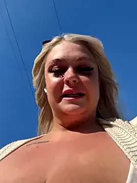 CassieGil – webcam model profile photo Image 15