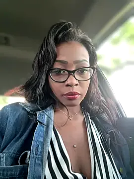 RubyCrox – webcam model profile photo Image 12