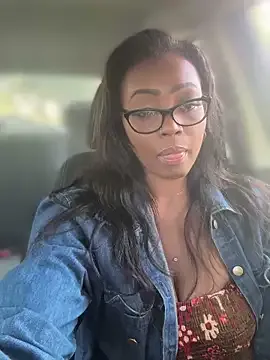 RubyCrox – webcam model profile photo Image 13